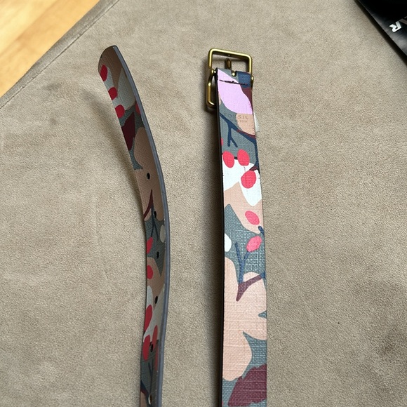 Fossil Faux Leather Belt - Picture 4 of 6